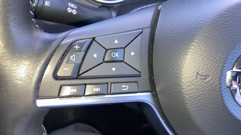 Nissan Qashqai 1.5 dCi 115 Acenta Premium 5dr Diesel Hatchback